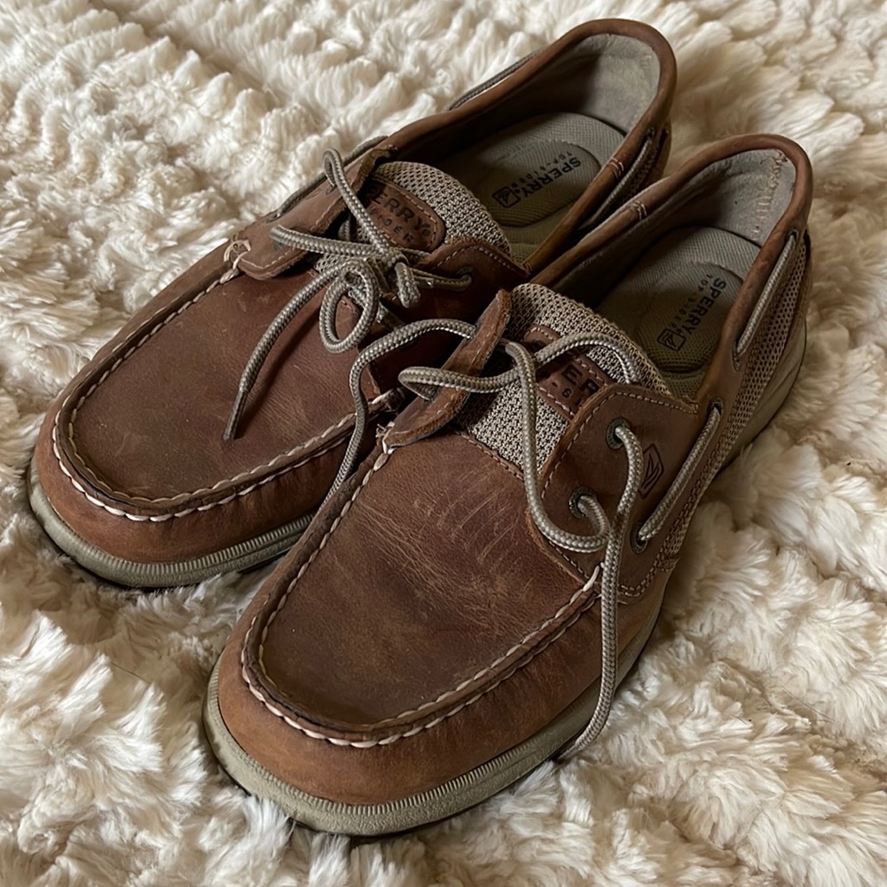 Only tried on. Sperry topsider boat shoes Womens 9.5